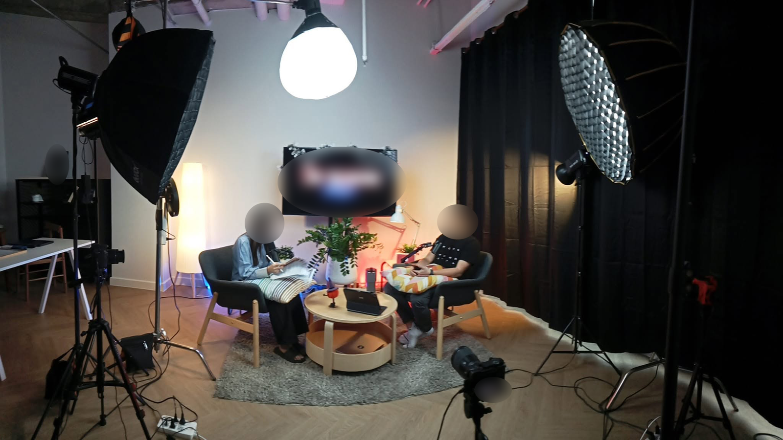 Tech Corporate Reveal - Frame 3